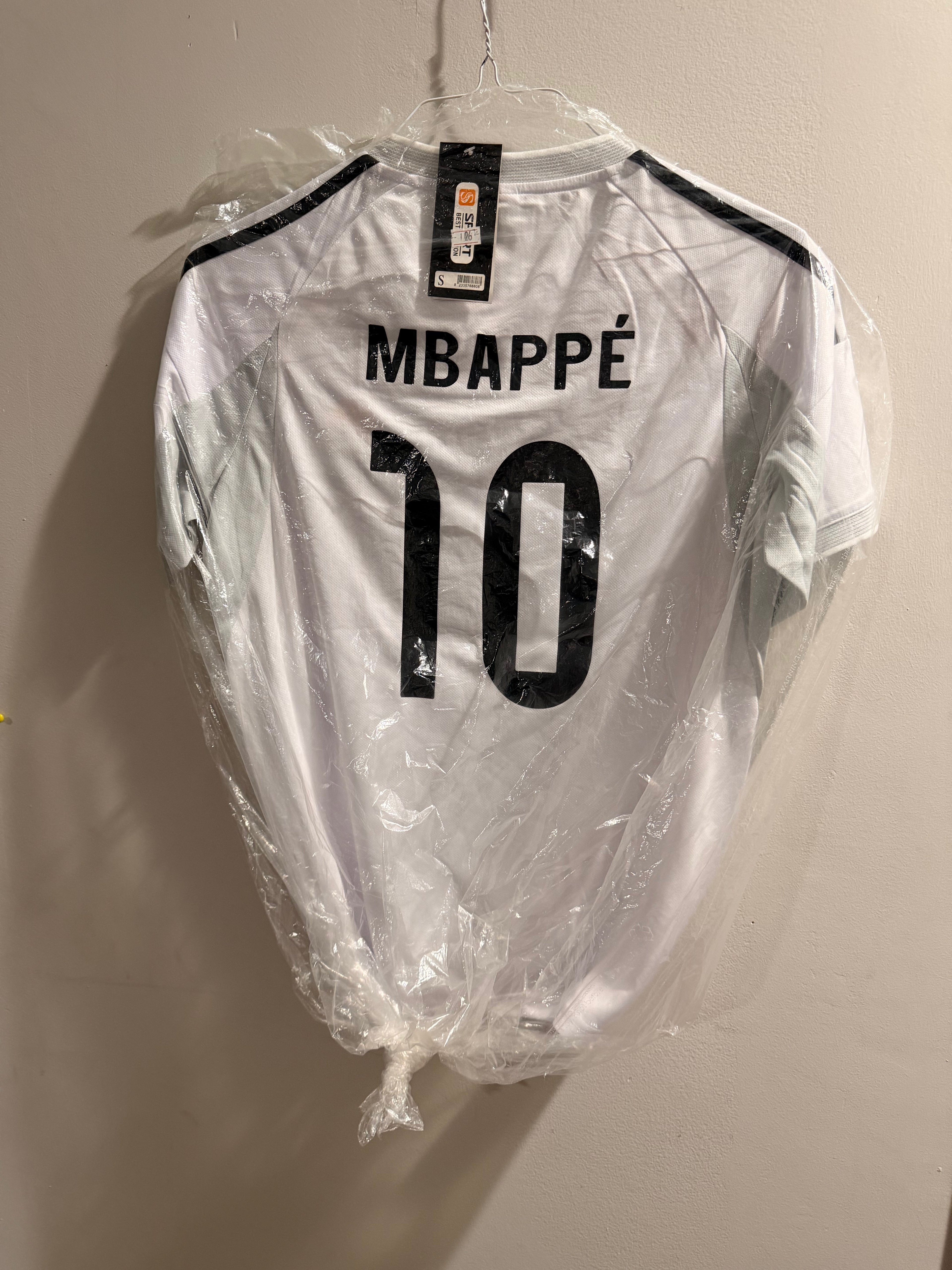 Real Madrid Home Kit w/ Mbappe name