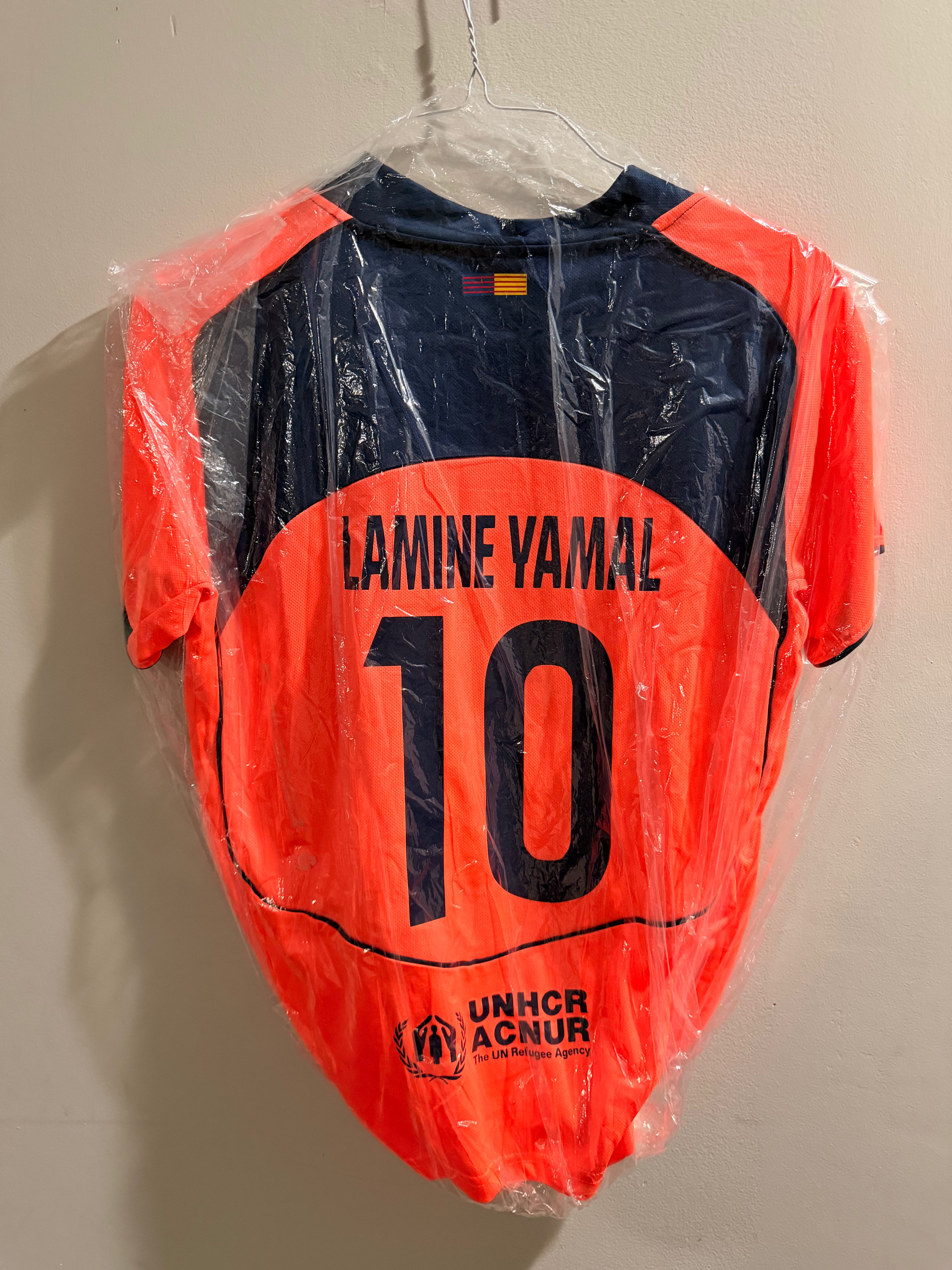 Barcelona Jersey w/ Lamine Yamal name